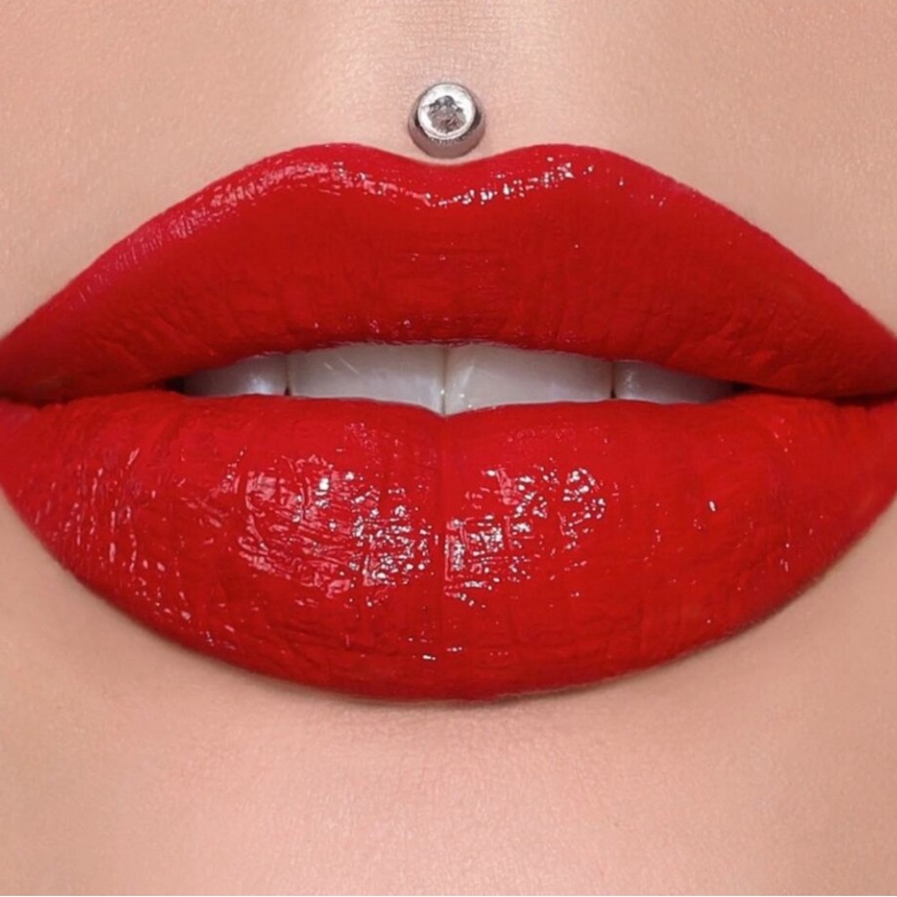 Jeffree Star Supreme Gloss - RED AFFAIR (NIB)